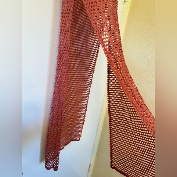 Elegant Red Mesh Skirt - Picture 4 of 4